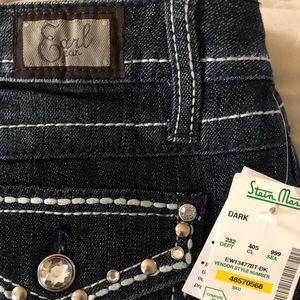 BNWT - Earle bootcut jeans